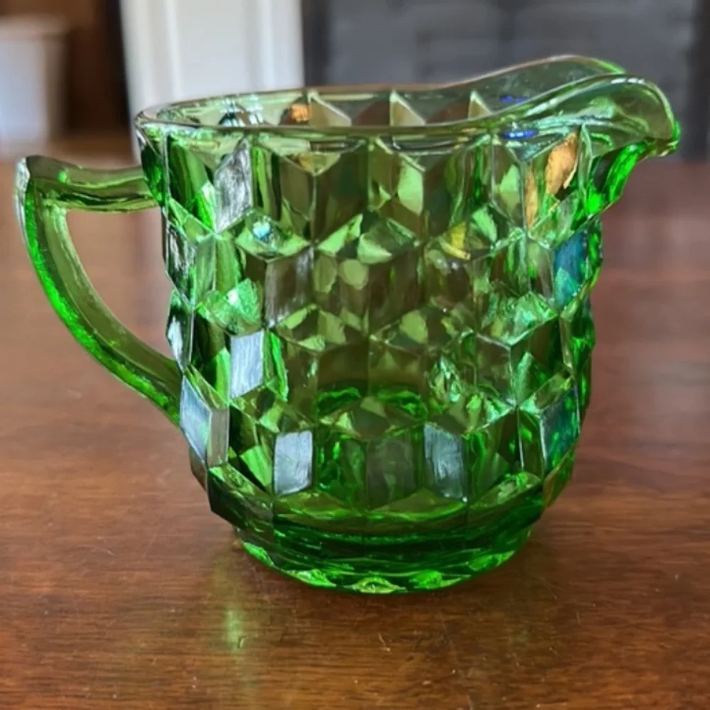 Jennette Glass Co preowned beautiful
